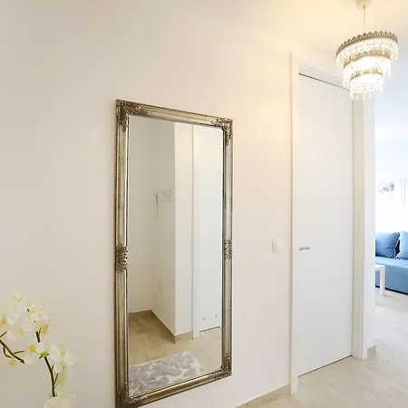 Apartmán Flowers, Free Garage Parking *