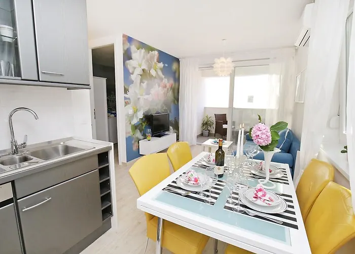 Apartament Flowers, Free Garage Parking