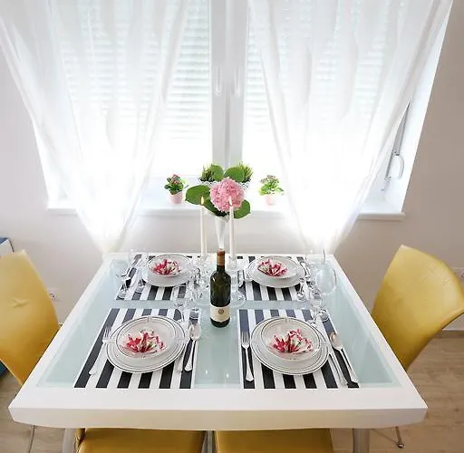 Flowers Apartment Zadar